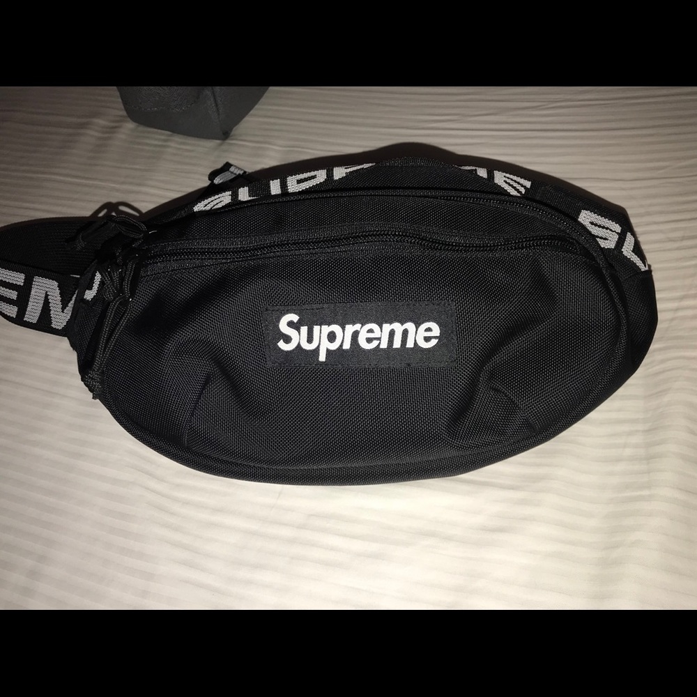 Supreme Waist Back SS18